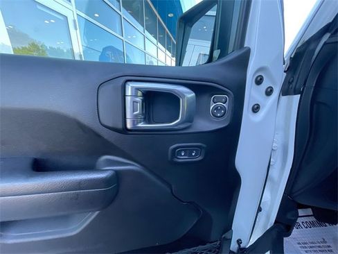 Used 2022 Jeep Wrangler Unlimited Sport image 22