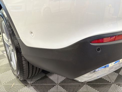 Used 2021 Mercedes-Benz GLC 300 4MATIC image 19