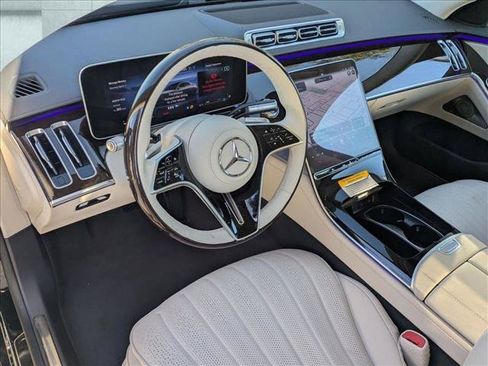 Used 2026 Mercedes-Benz S 500 4MATIC image 3