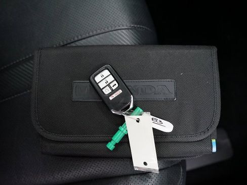 Used 2018 Honda Civic Touring image 60