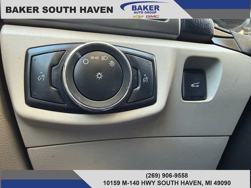 Used 2017 Ford Fusion SE image 17