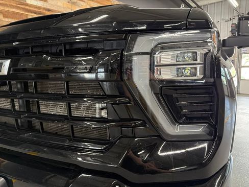 Used 2025 Chevrolet Silverado 3500 LTZ w/ LTZ Plus Package AWD/4WD image 11