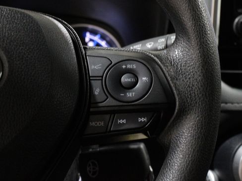 Used 2024 Toyota RAV4 LE AWD/4WD image 10