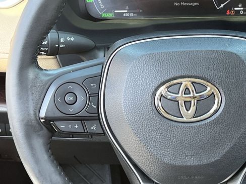 Used 2024 Toyota RAV4 Limited w/ Advanced Technology Package image 12