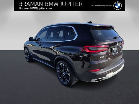 Certified 2022 BMW X5 sDrive40i image 6