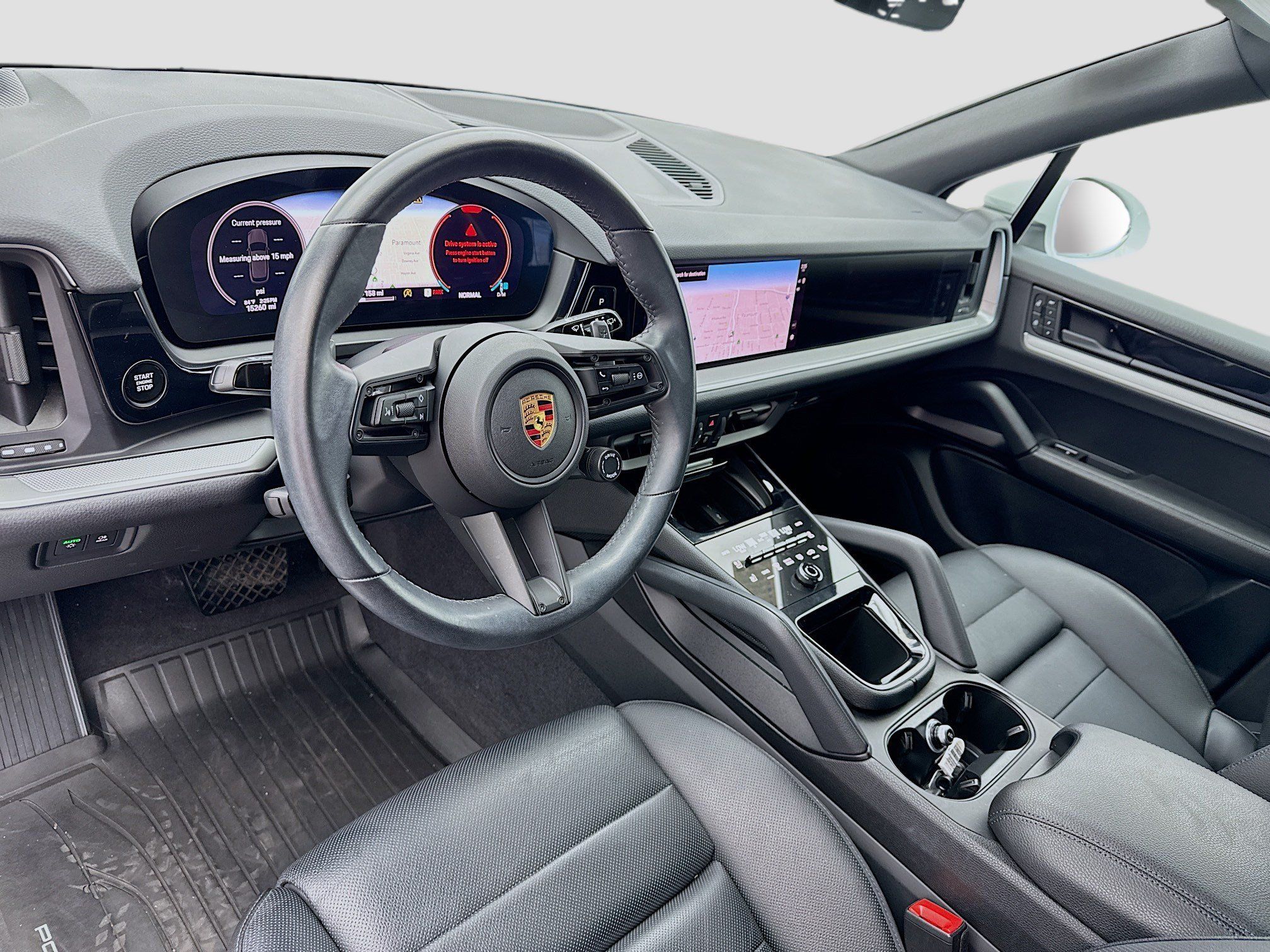 Used 2024 Porsche Cayenne AWD/4WD image 7