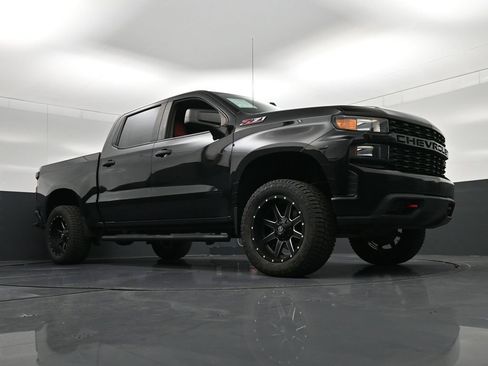 Used 2020 Chevrolet Silverado 1500 Custom Trail Boss w/ Custom Convenience Package AWD/4WD image 28