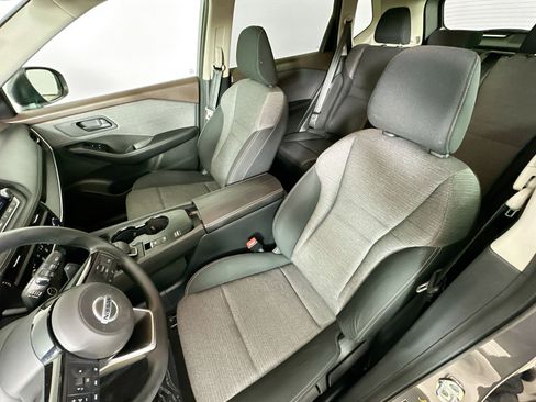 Used 2021 Nissan Rogue S FWD image 30