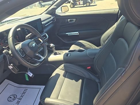 Used 2026 Ford Mustang Premium RWD image 8