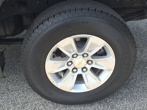 Used 2025 Chevrolet Silverado 1500 LT RWD image 25