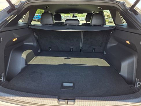 Certified 2023 Volkswagen Atlas Cross Sport SE AWD/4WD image 24