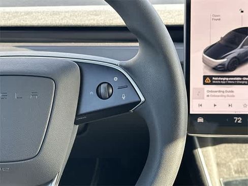 Used 2026 Tesla Model Y Long Range image 9