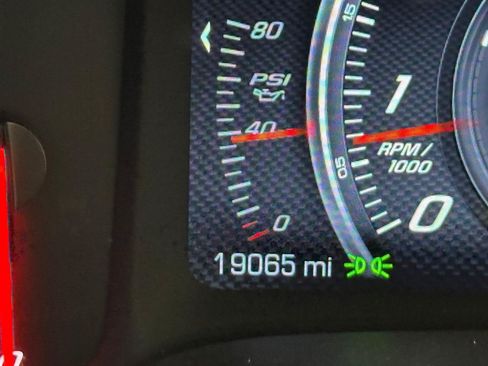 Used 2015 Chevrolet Corvette Stingray Convertible w/ 2LT Preferred Equipment Group RWD image 17