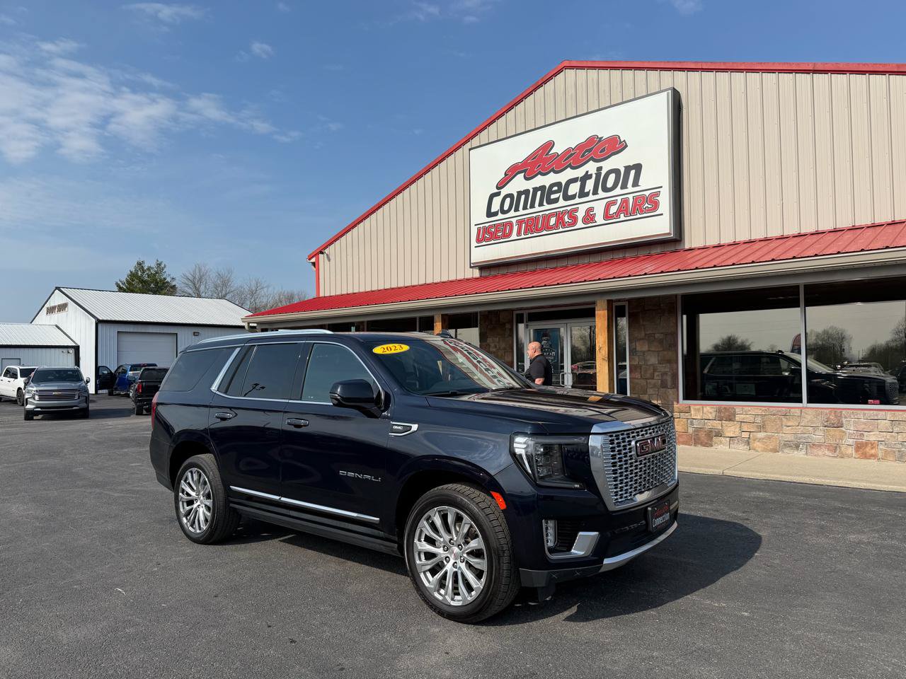 Used 2023 GMC Yukon Denali w/ Max Trailering Package AWD/4WD image 2