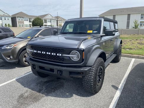Used 2022 Ford Bronco Wildtrak AWD/4WD image 13