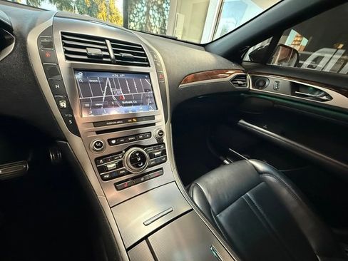 Used 2019 Lincoln MKZ Reserve w/ Reserve Plus Package image 16