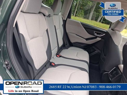 Used 2024 Subaru Forester Premium AWD/4WD image 17