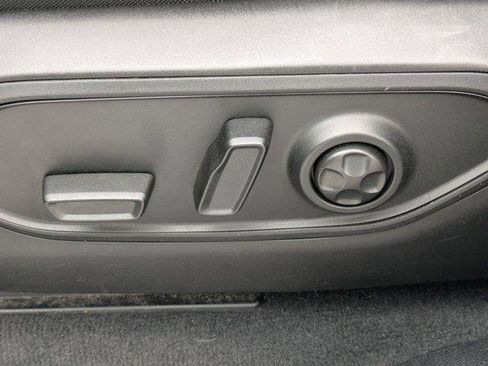 Certified 2023 Jeep Grand Cherokee L Laredo image 18