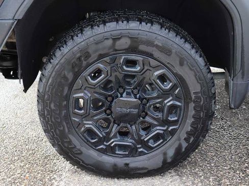 Used 2021 GMC Sierra 3500 AT4 w/ AT4 Premium Plus Package image 14