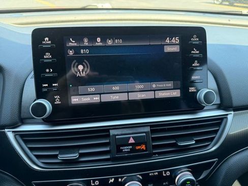 Used 2018 Honda Accord Sport image 15