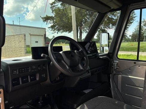 Used 2023 Chevrolet Brightdrop 600 w/ Active Safety Package 2 AWD/4WD image 12