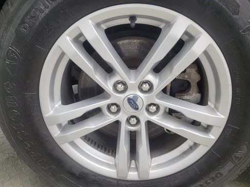 Used 2021 Ford Explorer XLT w/ Class III Trailer Tow Package AWD/4WD image 31