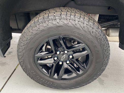 Used 2020 Chevrolet Silverado 1500 LT Trail Boss image 11