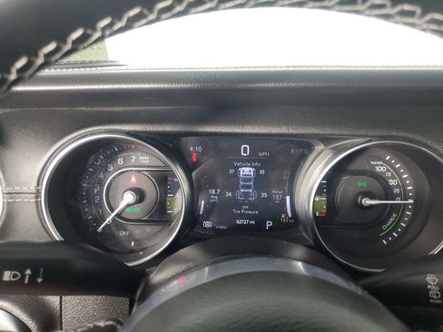 Used 2021 Jeep Wrangler Unlimited Sahara AWD/4WD image 27