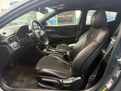 Used 2019 Hyundai Veloster 2.0 Premium image 6