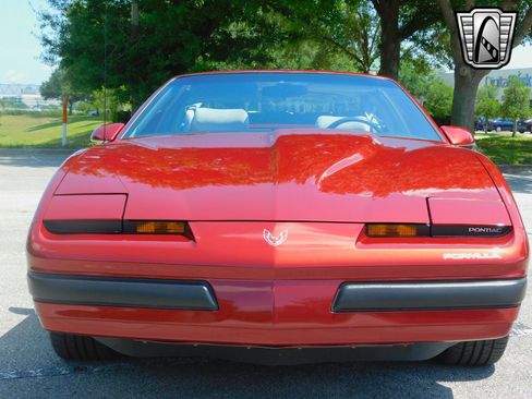 Used 1989 Pontiac Firebird Formula image 2