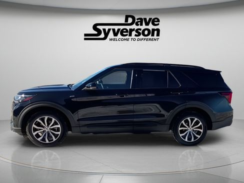Used 2025 Ford Explorer ST-Line AWD/4WD image 8