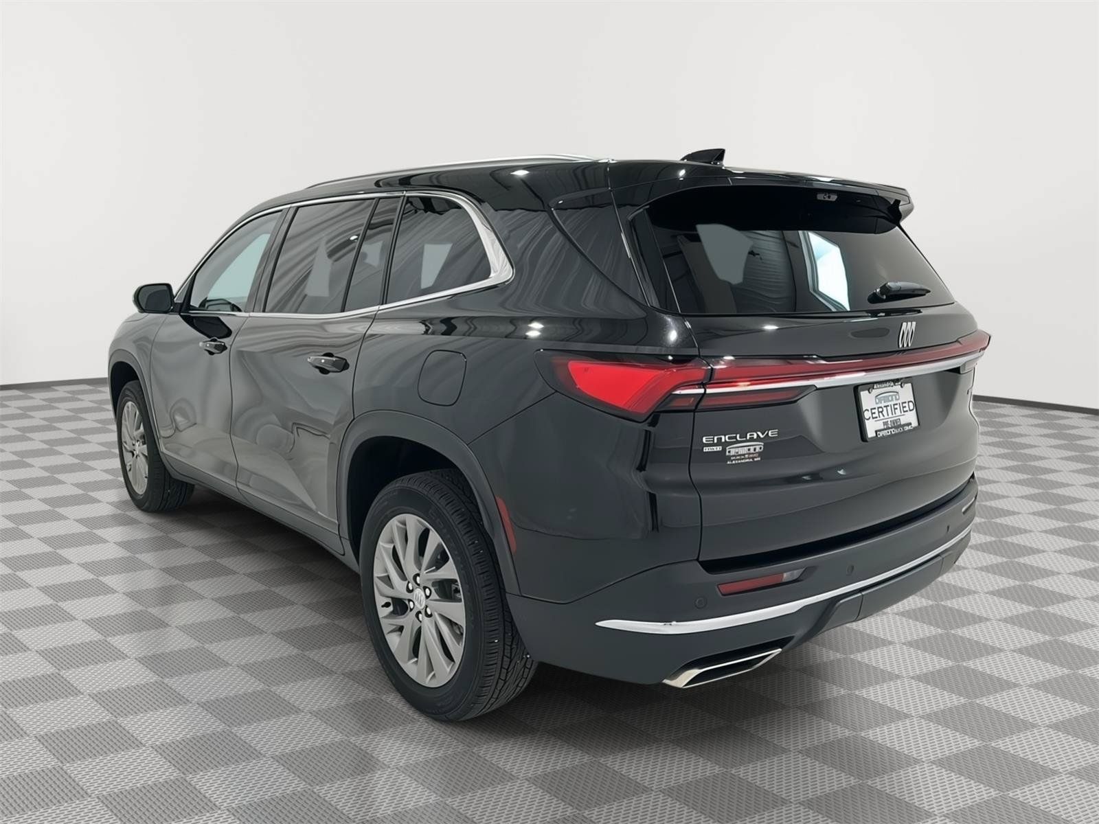 Used 2026 Buick Enclave Preferred w/ Power Package AWD/4WD image 3