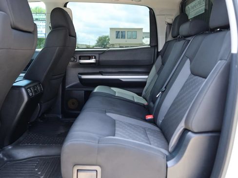 Used 2014 Toyota Tundra SR5 w/ SR5 Upgrade Package RWD image 30