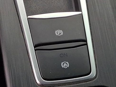 Used 2022 Ford Escape SEL FWD image 25