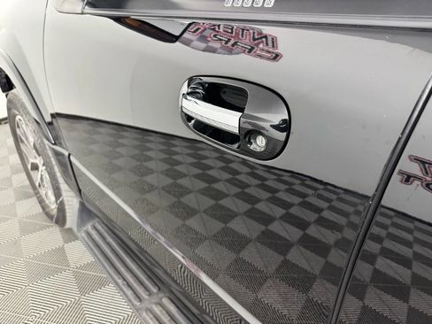 Used 2017 Ford Expedition XLT w/ Equipment Group 202A image 23