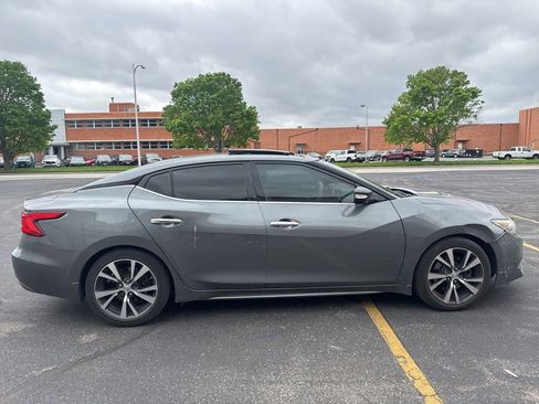 Used 2017 Nissan Maxima 3.5 SL FWD image 4
