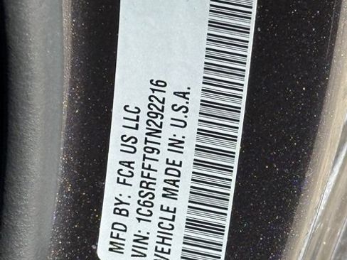 New 2026 RAM 1500 4x4 Crew Cab image 32