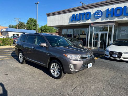 Used 2013 Toyota Highlander Limited AWD/4WD image 3