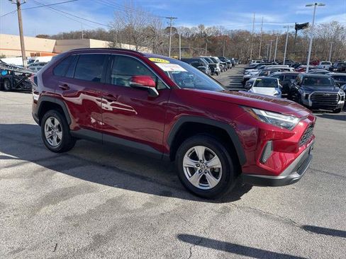 Certified 2022 Toyota RAV4 XLE w/ Convenience Package AWD/4WD image 6