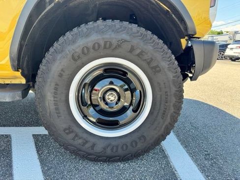 Used 2023 Ford Bronco Heritage Edition AWD/4WD image 12