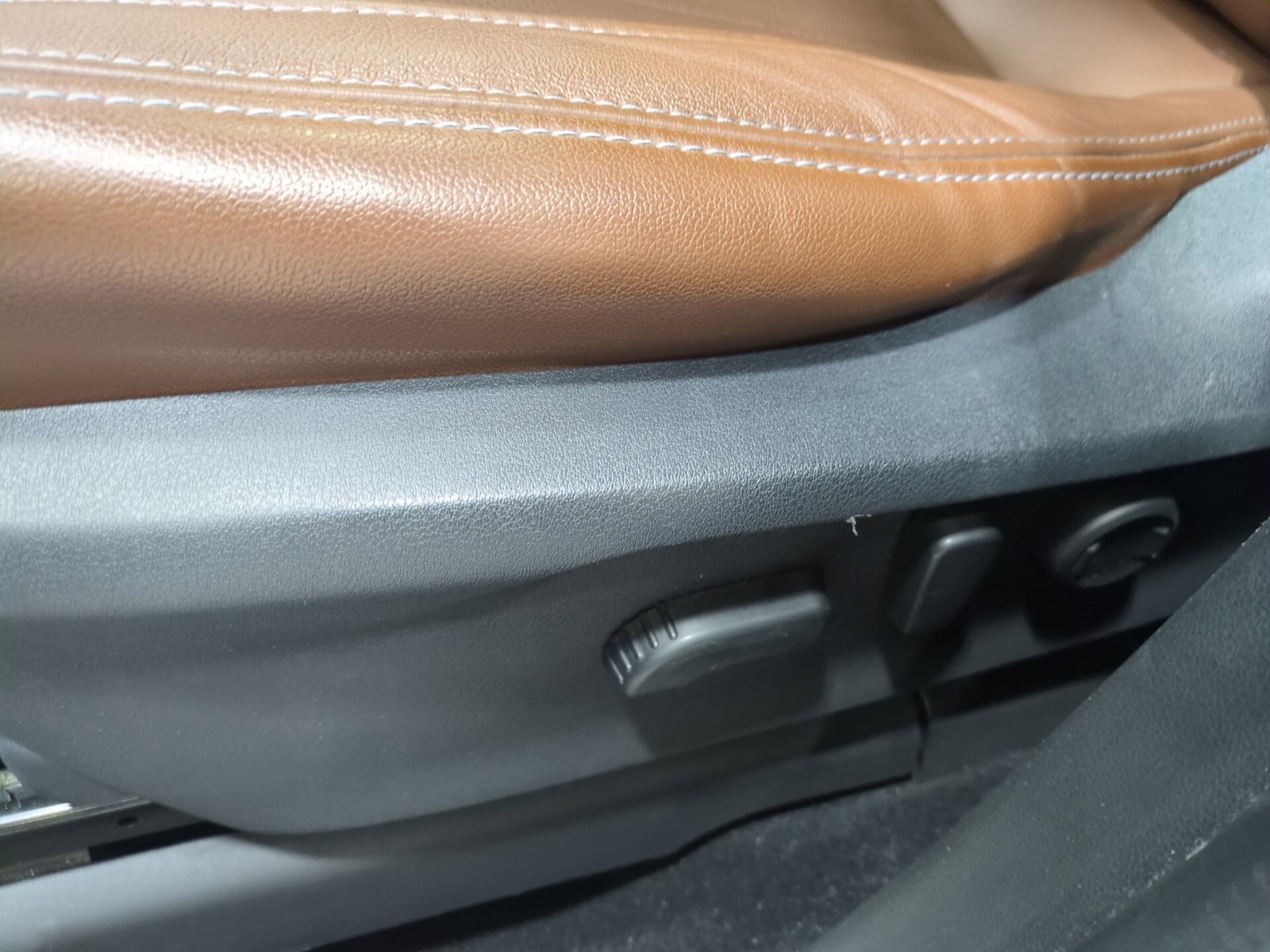 Used 2019 Subaru Ascent Touring w/ Popular Package #2A AWD/4WD image 21