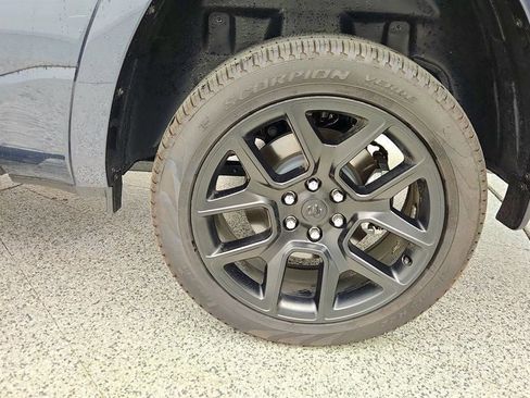 Used 2025 RAM 1500 Laramie w/ Night Edition AWD/4WD image 9