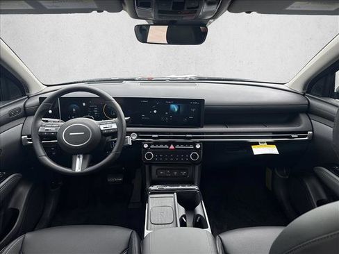 Certified 2025 Hyundai Tucson Limited image 15