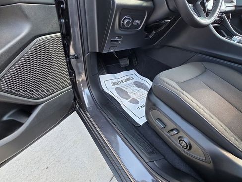 New 2025 Jeep Grand Cherokee L Laredo w/ Luxury Tech Group I image 25