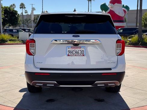 Used 2023 Ford Explorer XLT w/ Equipment Group 202A image 7