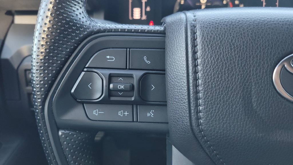 Used 2026 Toyota Tacoma SR w/ SR Upgrade Package AWD/4WD image 19