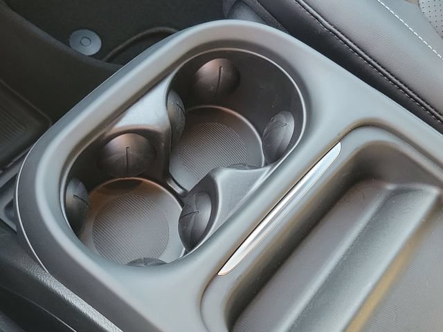 New 2027 Chrysler Pacifica Select FWD image 24