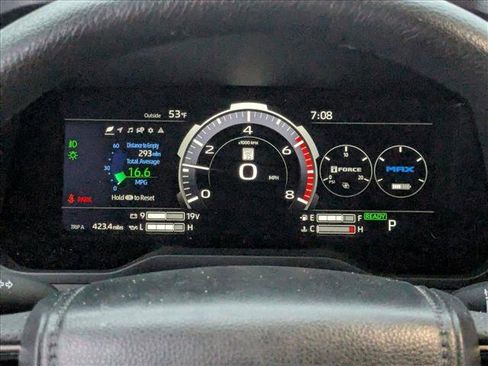 Used 2024 Toyota Tundra Limited image 3