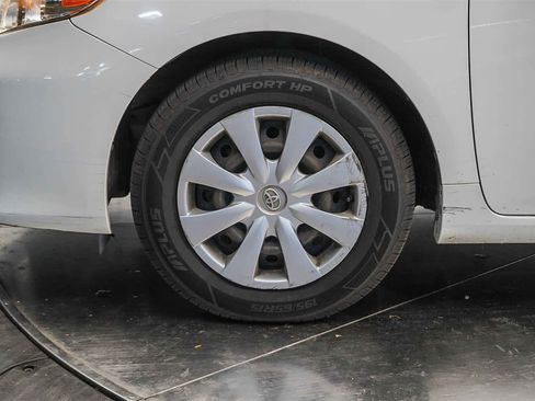 Used 2011 Toyota Corolla LE image 9