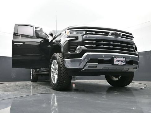 Used 2023 Chevrolet Silverado 1500 LTZ w/ LTZ Premium Package AWD/4WD image 65